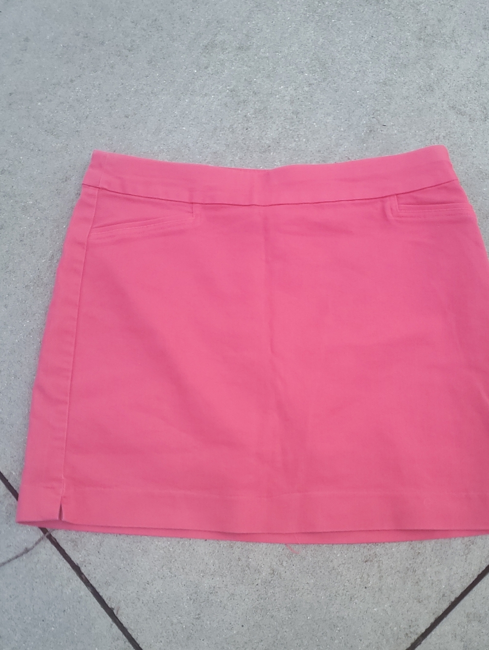 croft & barrow Pink Mini Skirt With Build Im Shorts Suoer Stretchy Size 10